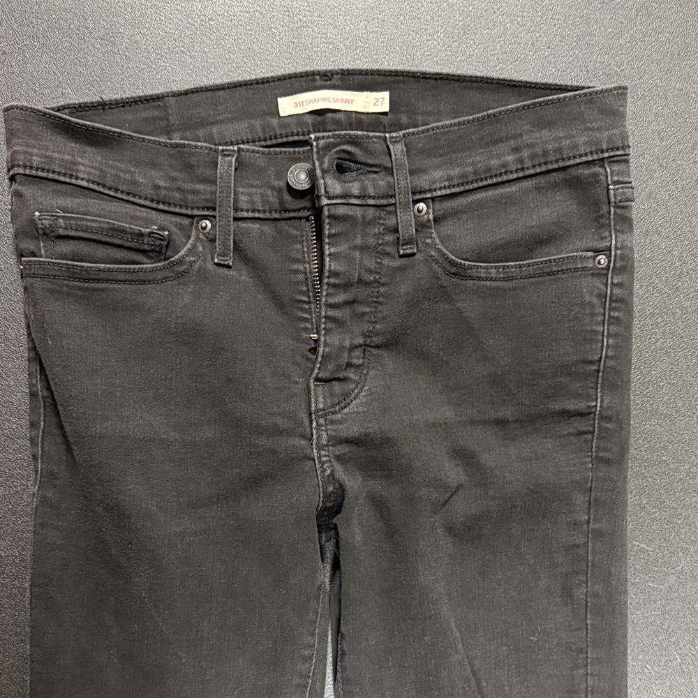Levi's Women's Black 311 Shaping Skinny Jeans
